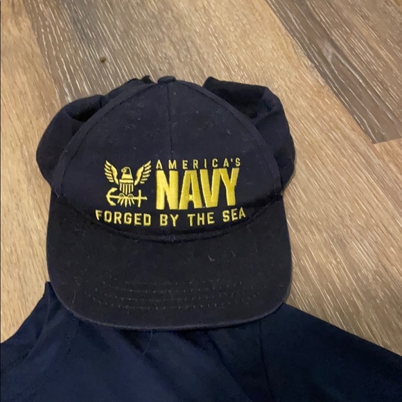 I’m selling a Navy Dept hat and shirt. - Picture 3 of 4